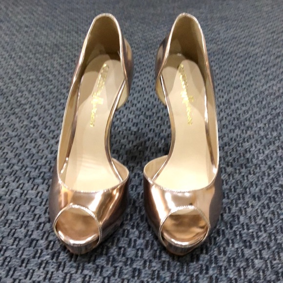 Guess * Bronze Platform D’Orsay Stilettos * Size 9 - Picture 2 of 5